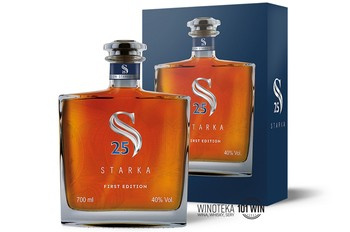 Starka 25 -letnia First Edition 40% 700 ml dojrzewająca 25 lat w dębowych beczkach . ostatnie butelki w Polsce